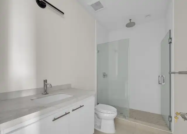 Property at 530 SW 11th Ave, Miami, FL, 33130, 1 bed, 1 bath, [object Object]