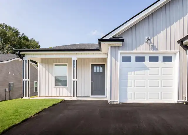Property at 916 Sparrow Ln, Duncan, SC, 29334, 2 beds, 2 baths, [object Object]