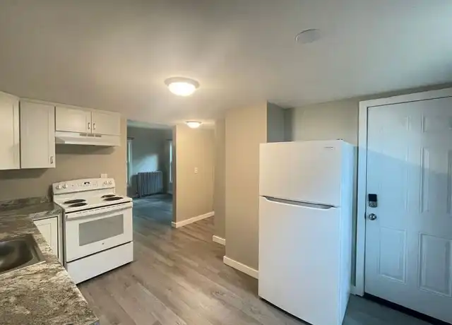 Property at 96 Prospect St Unit 2, Manchester, NH, 03104, 1 bed, 1 bath, [object Object]