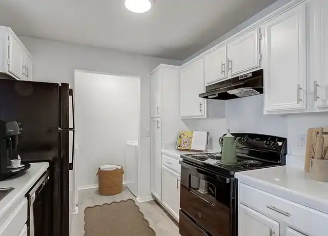 Property at ReNew Brandon - 1500 Chapelridge Way, Brandon, MS, 39042, 2-3 beds, 2 baths, [object Object]