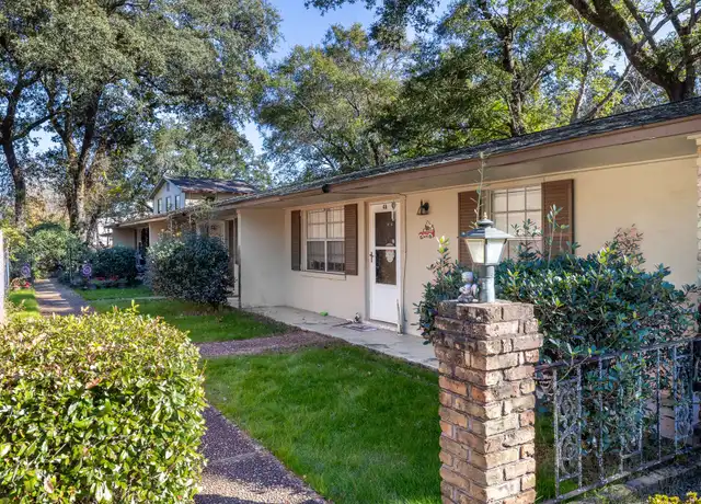 Property at Royce Village Apartments - 538 Royce St, Pensacola, FL, 32503, 2 beds, 1 bath, [object Object]
