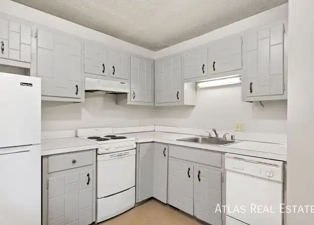 Property at 1900 11th Ave Unit 102, Greeley, CO, 80631, 2 beds, 1 bath, [object Object]