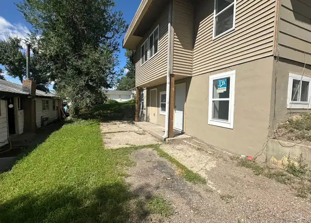 Property at 1113 10th St NW Unit 2, Minot, ND, 58703, 2 beds, 1 bath, [object Object]
