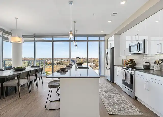 Property at Element Southpark - 4425 Sharon Rd, Charlotte, NC, 28211, 0 beds, 1 bath, [object Object]