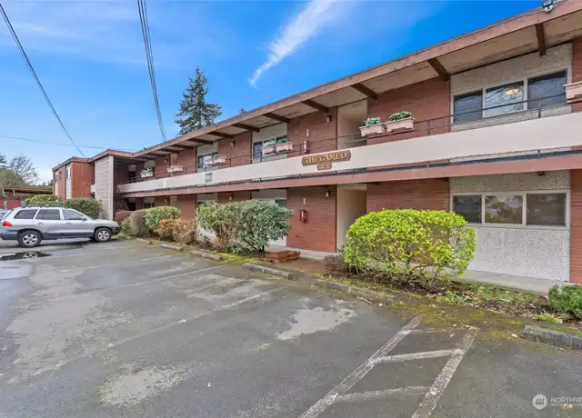 Property at 1121 SW 126th St Unit 3, Seattle, WA, 98146, 1 bed, 1 bath, [object Object]