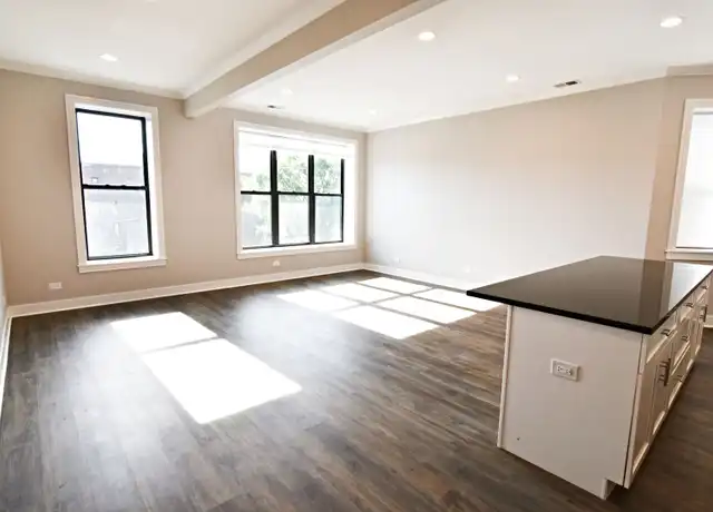 Property at 3212 N Halsted St Unit 3212-3, Chicago, IL, 60657, 2 beds, 2 baths, [object Object]