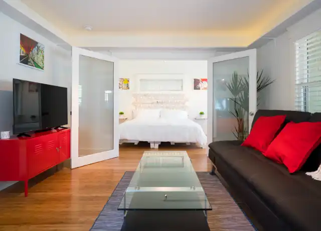Property at 205 Horizon Ave Unit 2, Venice, CA, 90291, 1 bed, 1 bath, [object Object]