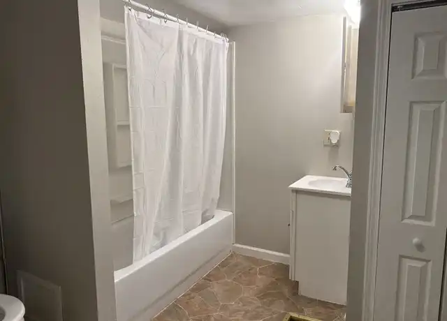 Property at 1623 S Helen St, Sioux City, IA, 51106, 3 beds, 2 baths, [object Object]
