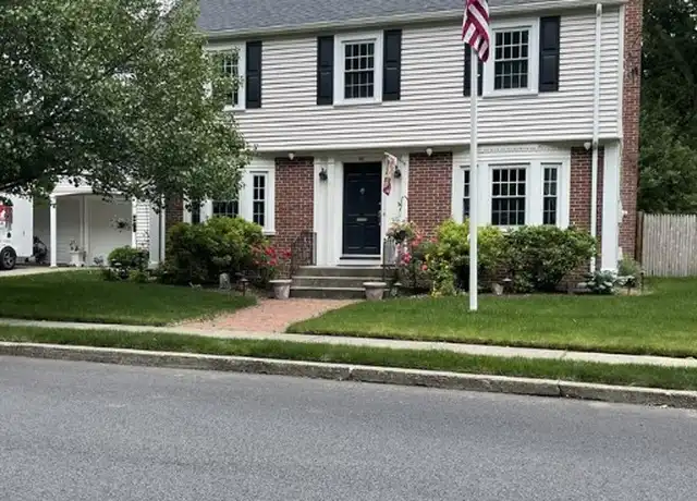 Property at 42 Alexander McGregor Rd, Pawtucket, RI, 02861, 3 beds, 3 baths, [object Object]