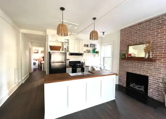 Property at 206 Patterson St Unit A, Morganton, NC, 28655, 1 bed, 1 bath, [object Object]