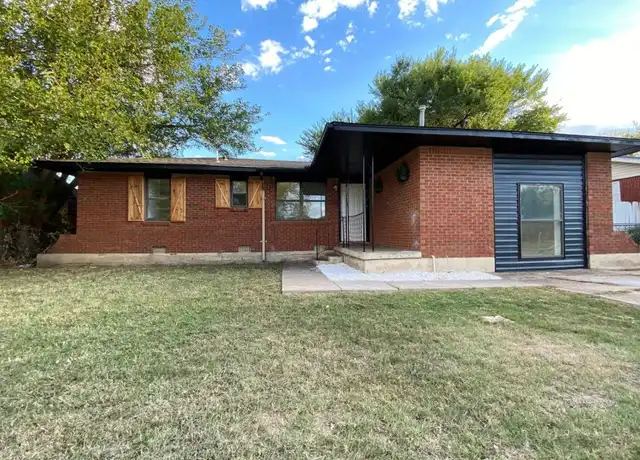 Property at 4820 NW Lindy Ave, Lawton, OK, 73505, 3 beds, 2 baths, [object Object]
