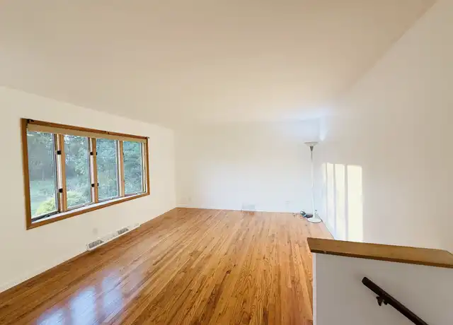 Property at 504 Mary Elaine Dr, Utica, NY, 13502, 4 beds, 1.5 baths, [object Object]