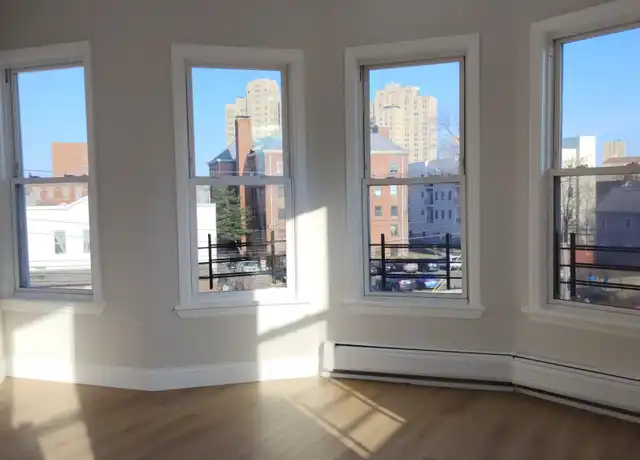 Property at 2 Reed St Unit 2, Jersey City, NJ, 07304, 3 beds, 1 bath, [object Object]