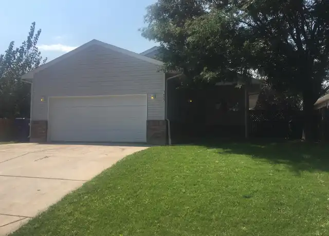 Property at 1437 Roslyn St, Denver, CO, 80220, 3 beds, 2 baths, [object Object]