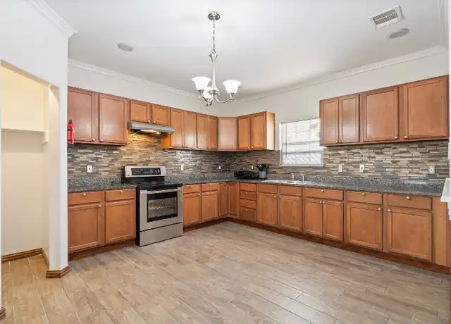 Property at 1115 Tarpley Ave, Dallas, TX, 75211, 1 bed, 1 bath, [object Object]