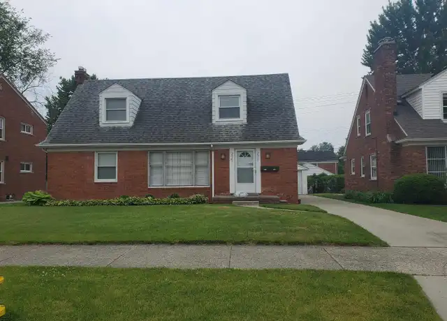 Property at 2037 Vernier Rd, Grosse Pointe Woods, MI, 48236, 2 beds, 1 bath, [object Object]