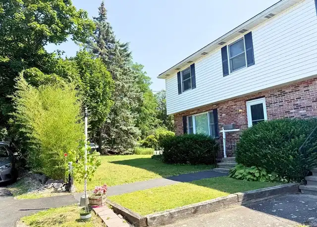 Property at 25 Clark St #25, Waltham, MA, 02453, 3 beds, 1.5 baths, [object Object]