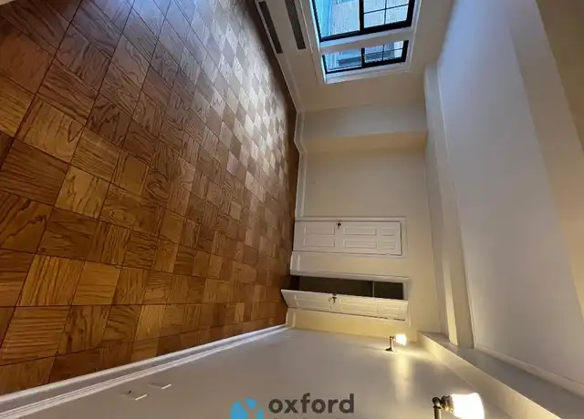 Property at 95 Christopher St Unit 2K, New York, NY, 10014, 0 beds, 1 bath, [object Object]