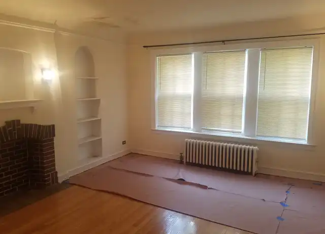 Property at 4849 Lee St Unit 3, Skokie, IL, 60077, 3 beds, 1 bath, [object Object]