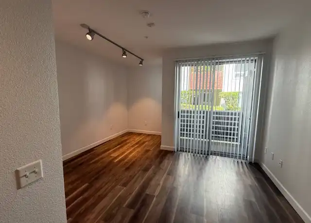 Property at 495 N Wolfe Rd Unit 211, Sunnyvale, CA, 94085, 1 bed, 1 bath, [object Object]