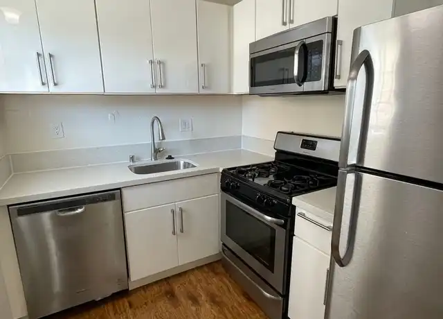 Property at 1720 10th St, Oakland, CA, 94607, 2 beds, 1 bath, [object Object]