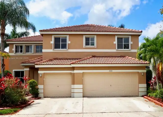 Property at 1535 Sandpiper Cir, Weston, FL, 33327, 5 beds, 3 baths, [object Object]