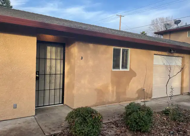 Property at 1067 South St Unit B, Redding, CA, 96001, 3 beds, 1.5 baths, [object Object]