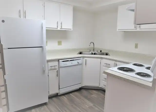 Property at Seville Apartments - 10434 Coloma Rd, Rancho Cordova, CA, 95670, 1 bed, 1 bath, [object Object]