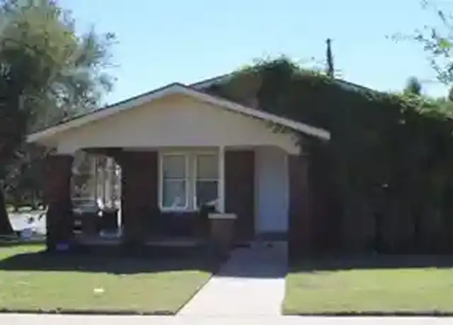 Property at 2401 21st St, Lubbock, TX, 79411, 2 beds, 1 bath, [object Object]