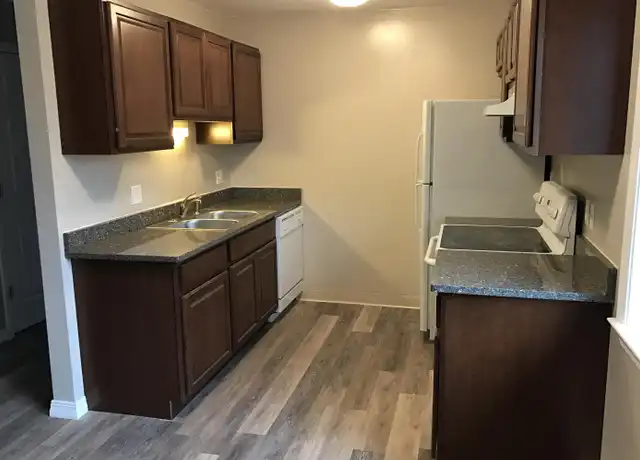 Property at 1199 Arbor Dr Unit 10, East Lansing, MI, 48823, 1 bed, 1 bath, [object Object]