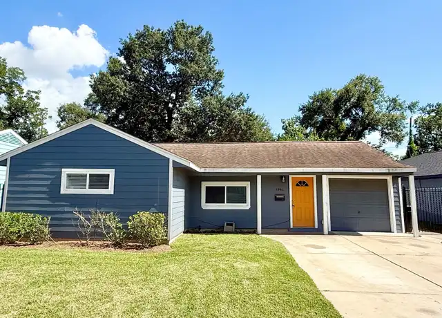 Property at 5946 Southmont St, Houston, TX, 77033, 3 beds, 1 bath, [object Object]