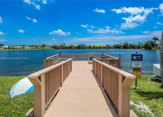 Property at 2223 Park Ln #212, Hollywood, FL, 33021, 1 bed, 1 bath, [object Object]