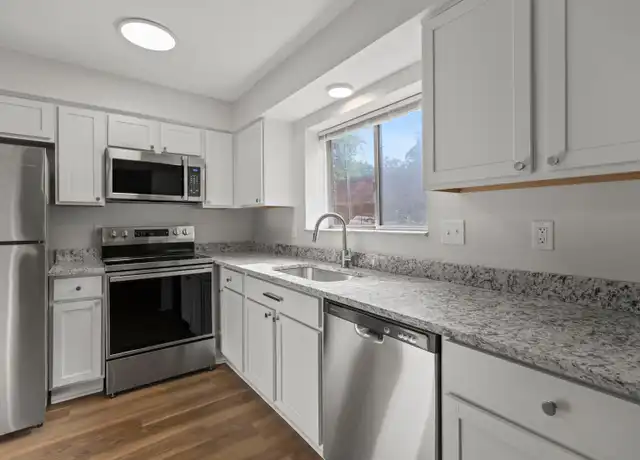 Property at 811 N Main St, Milford, MI, 48381, 1 bed, 1 bath, [object Object]