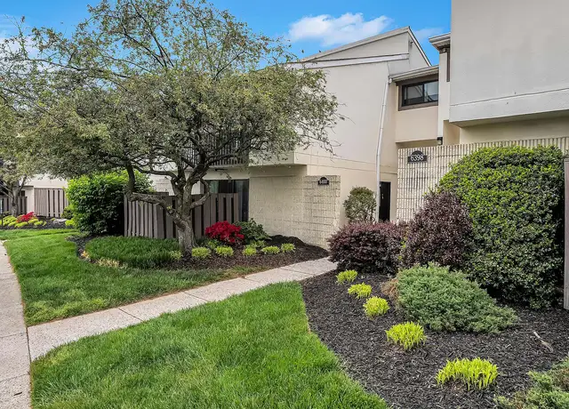 Photo of 6001 Heritage Hill Dr, Glen Burnie, MD 21061