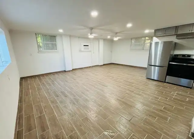 Property at 315 E 37th St Unit C, Savannah, GA, 31401, 0 beds, 1 bath, [object Object]