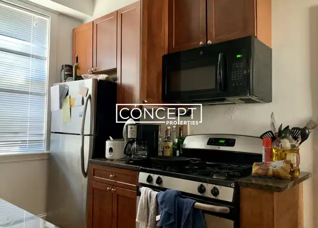 Property at 40 Newton St Unit 1B, Brighton, MA, 02135, 3 beds, 1 bath, [object Object]