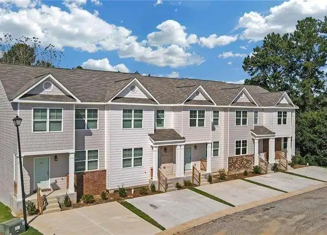 Property at 2832 Laurel Ridge Cir, Atlanta, GA, 30344, 3 beds, 2.5 baths, [object Object]