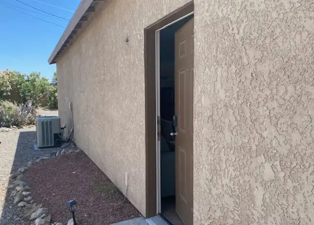 Property at 2592 Beverly Glen Dr, Lake Havasu City, AZ, 86403, 1 bed, 1 bath, [object Object]