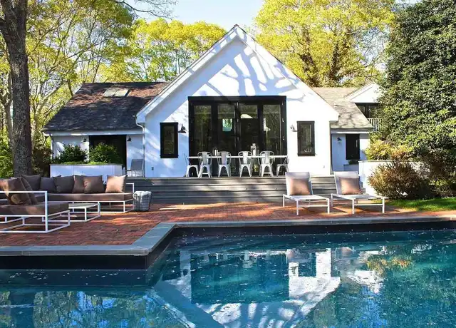 Property at 33 Horseshoe Dr, East Hampton, NY, 11937, 6 beds, 6 baths, [object Object]