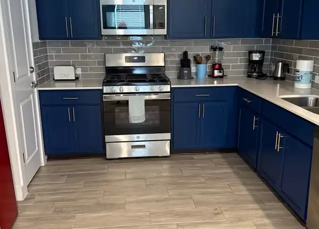Property at 7904 Hillock Ter, Austin, TX, 78744, 0 beds, 1 bath, [object Object]
