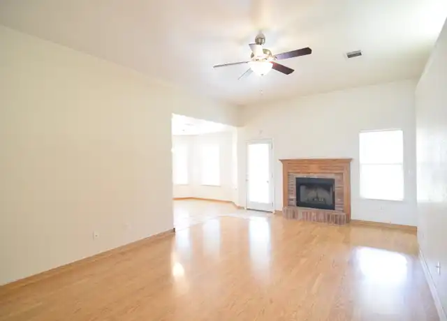 Property at 4206 Ledgestone Dr, Killeen, TX, 76549, 3 beds, 2 baths, [object Object]