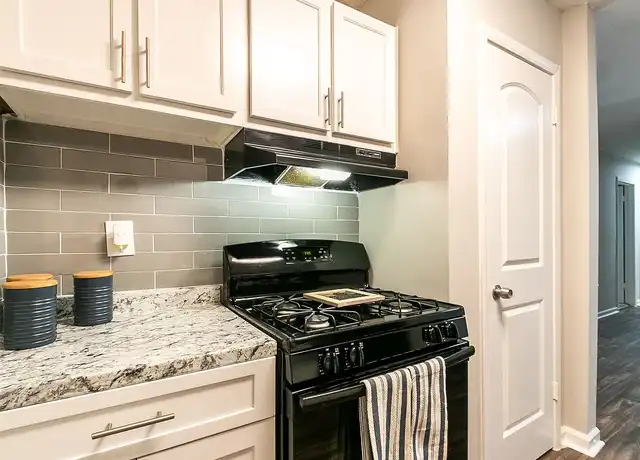 Property at Sedona Falls - 1717 Waterfall Village Dr SE, Marietta, GA, 30067, 2 beds, 1 bath, [object Object]