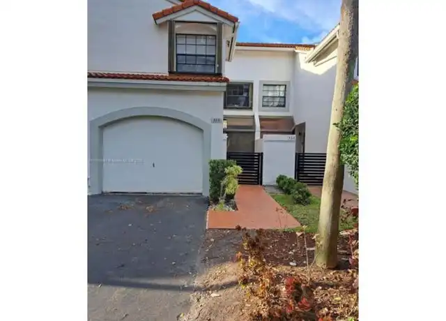 Property at 3535 Magellan Cir, Aventura, FL, 33180, 3 beds, 3 baths, [object Object]
