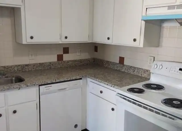 Property at 82 Station St, Quincy, MA, 02169, 2 beds, 1 bath, [object Object]