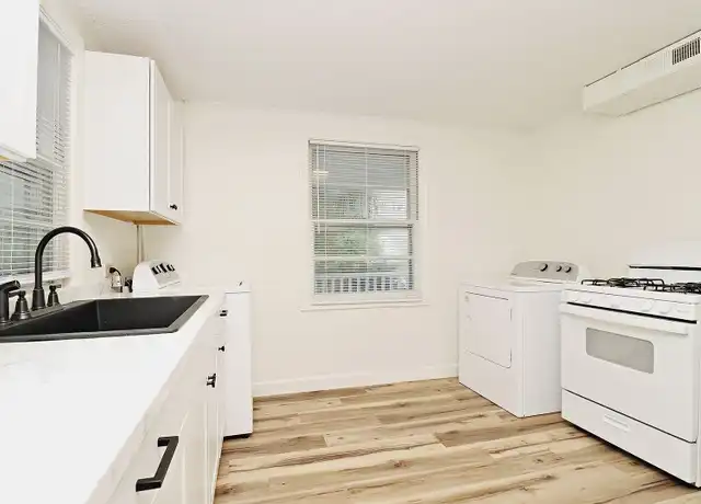 Property at 602 Blenheim Ave Unit A, Charlottesville, VA, 22902, 2 beds, 1 bath, [object Object]