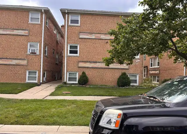 Property at 2506 N 72nd Ct Unit 1E, Elmwood Park, IL, 60707, 2 beds, 1 bath, [object Object]