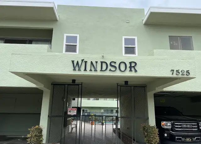 Photo of 7525 Florence Ave, Downey, CA 90240