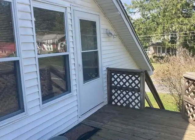 Property at 2416 PA-390, Canadensis, PA, 18325, 2 beds, 1 bath, [object Object]