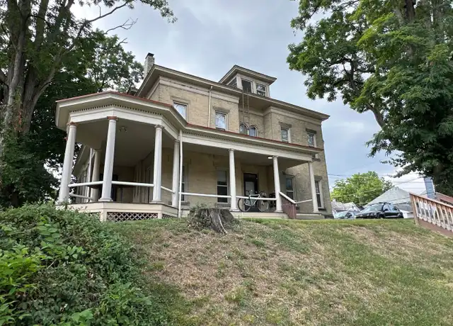 Property at 2369 Williams St, Columbus, OH, 43202, 2 beds, 1 bath, [object Object]