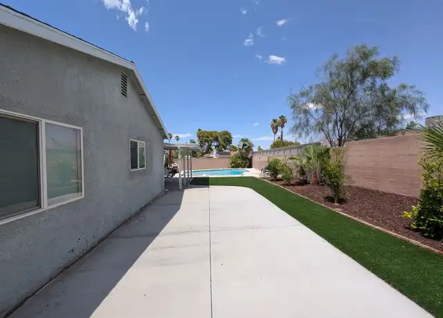 Property at 5544 Chestnut St, Las Vegas, NV, 89119, 3 beds, 2 baths, [object Object]